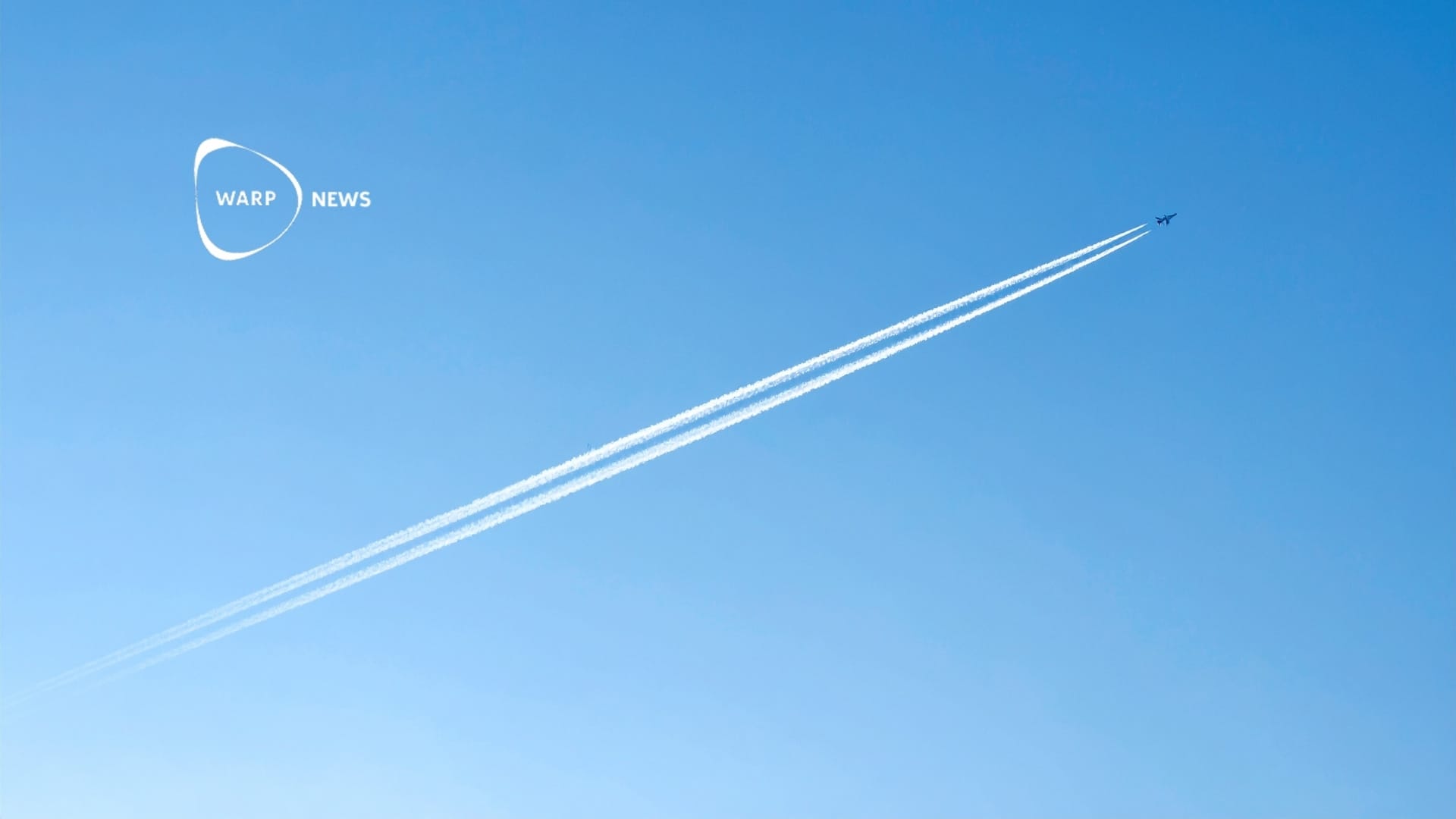 🛫 Airplane contrails warm the climate less than scientists thought